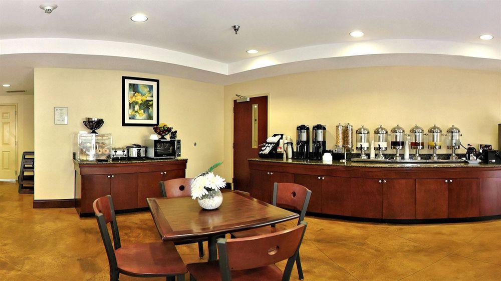 Best Western Plus Waynesboro Bagian luar foto