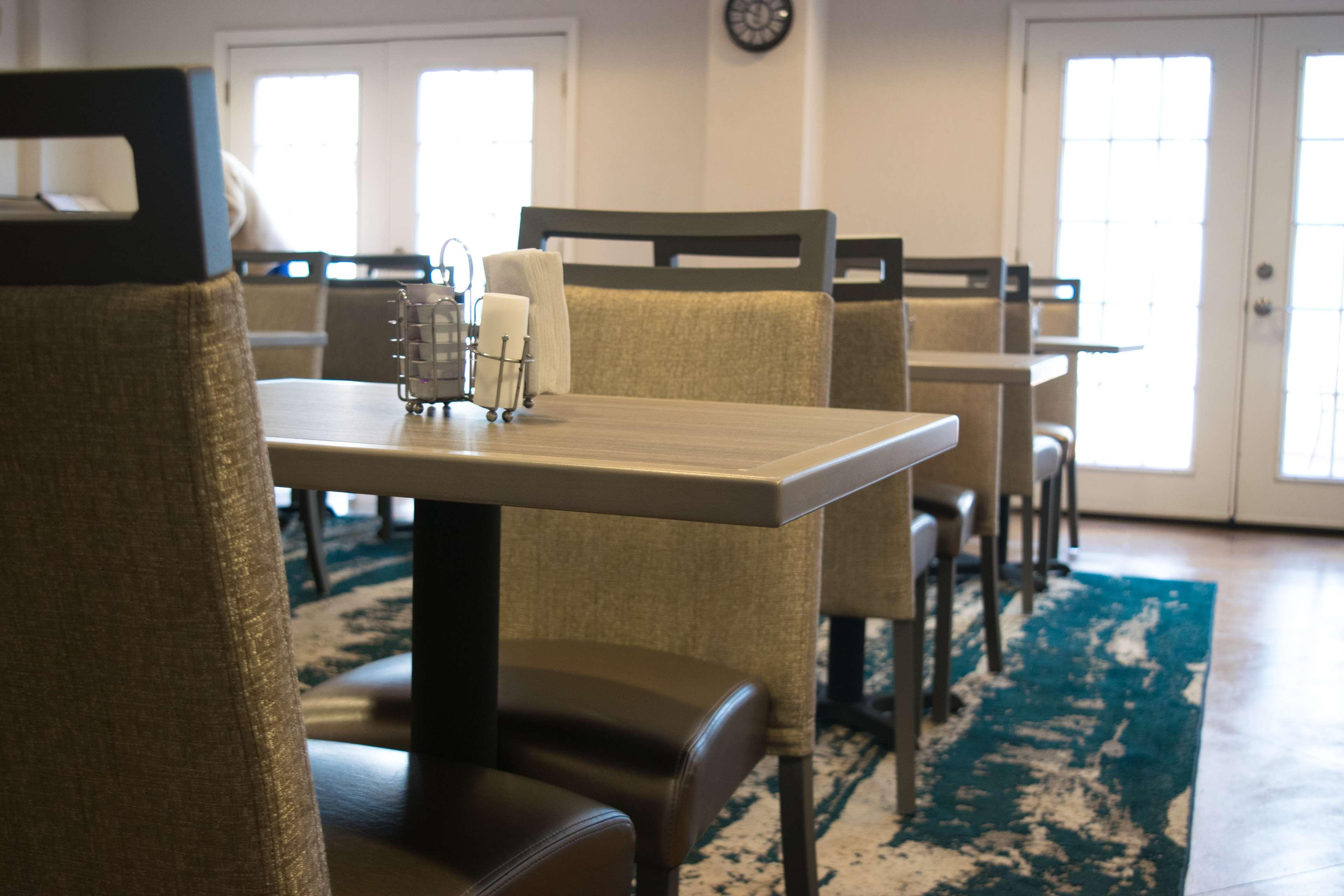 Best Western Plus Waynesboro Bagian luar foto