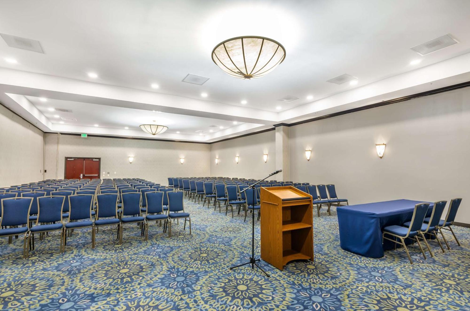 Best Western Plus Waynesboro Bagian luar foto