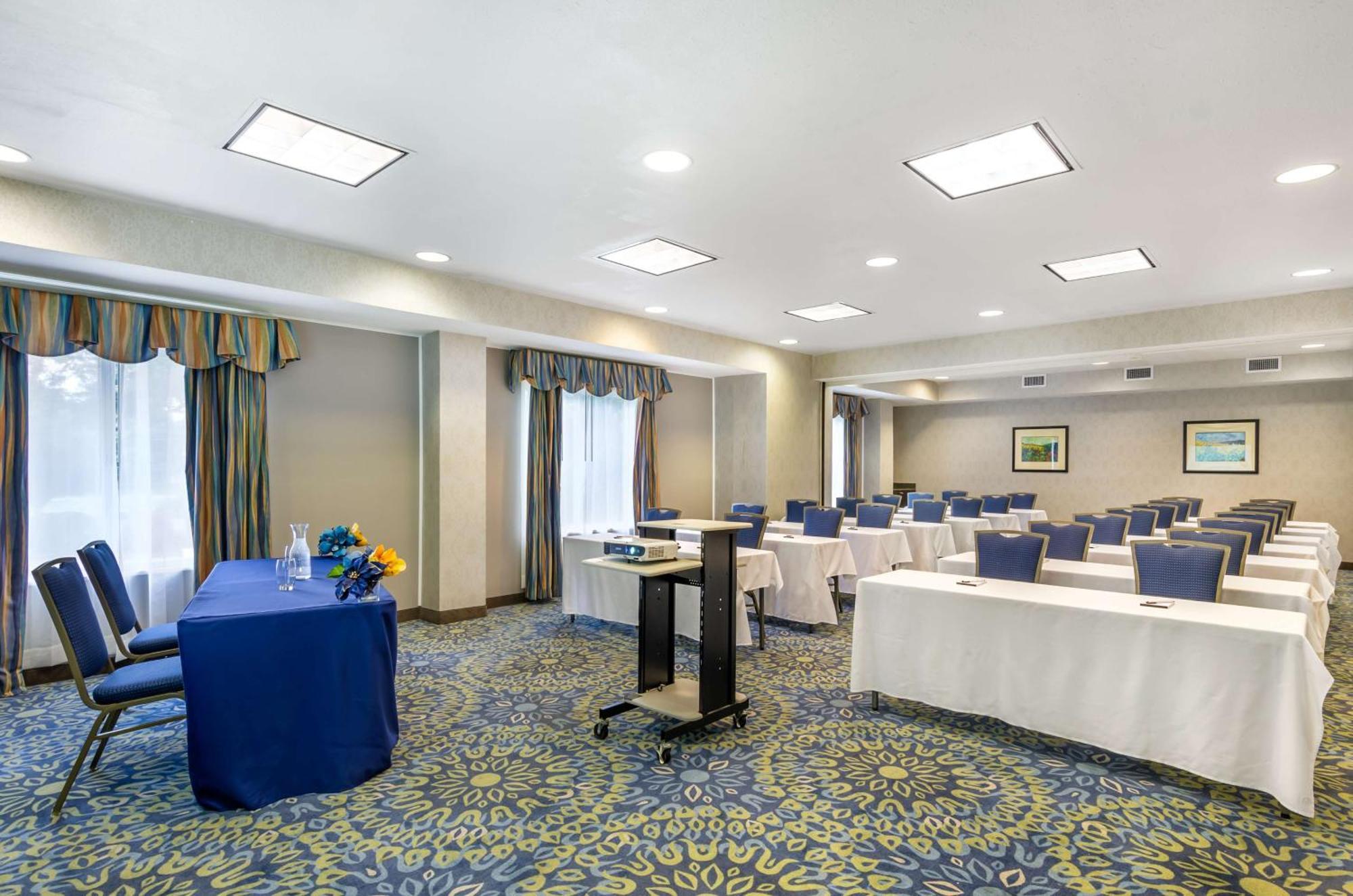 Best Western Plus Waynesboro Bagian luar foto