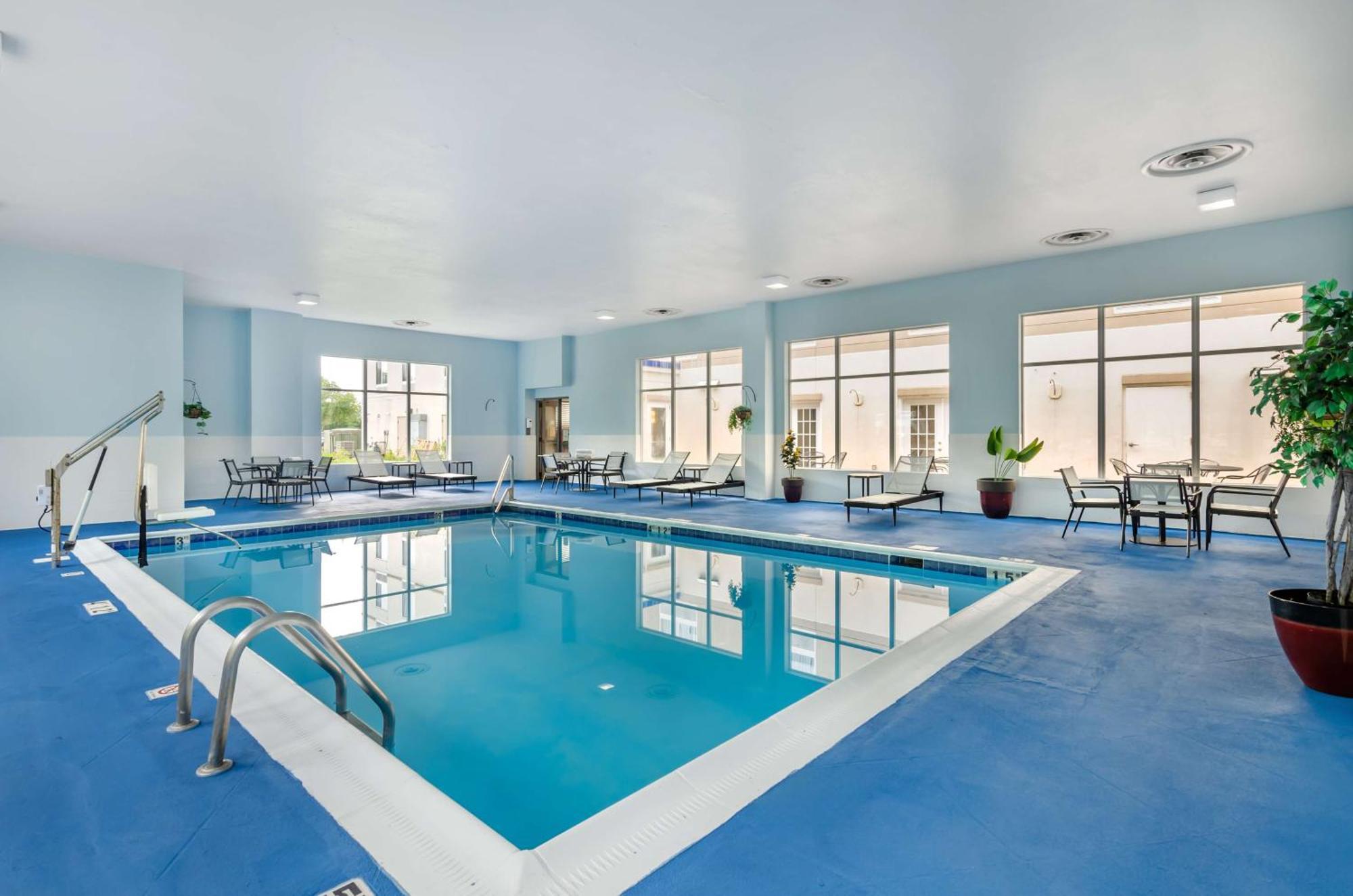 Best Western Plus Waynesboro Bagian luar foto