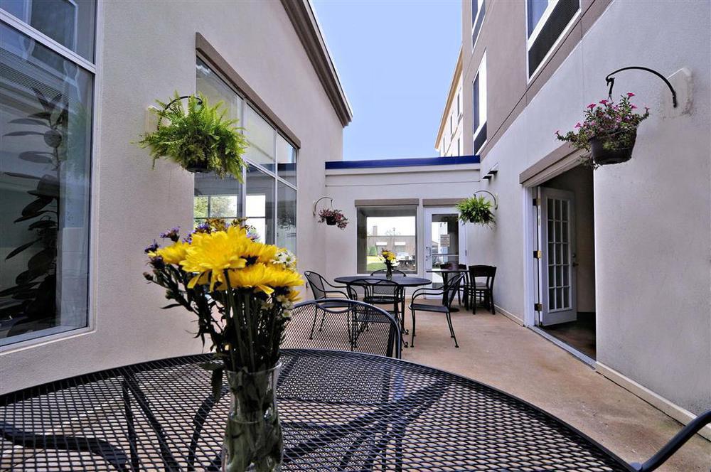 Best Western Plus Waynesboro Bagian luar foto